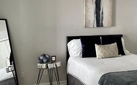 Goddessliving Luxury Town Home